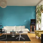Lounge *