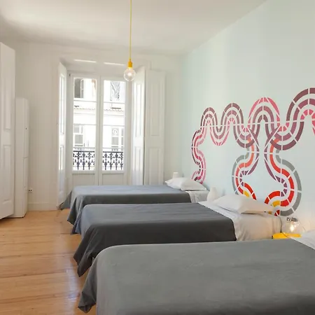 بيت شباب Lounge Lisboa