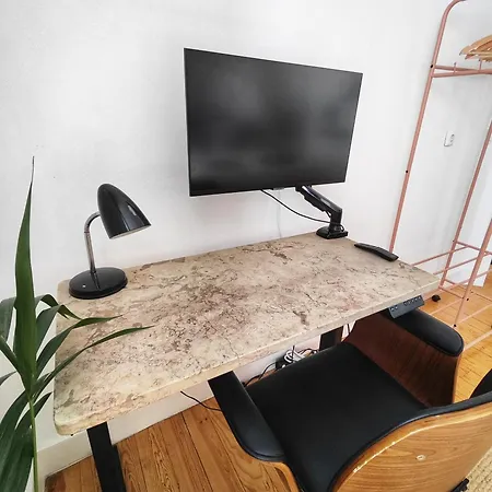 Lounge ホステル