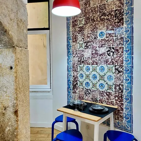 Hostel Lounge *