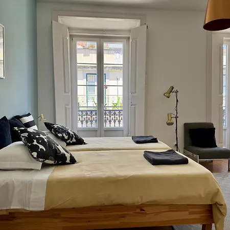 بيت شباب Lounge Lisboa