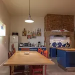 Lounge Hostal *